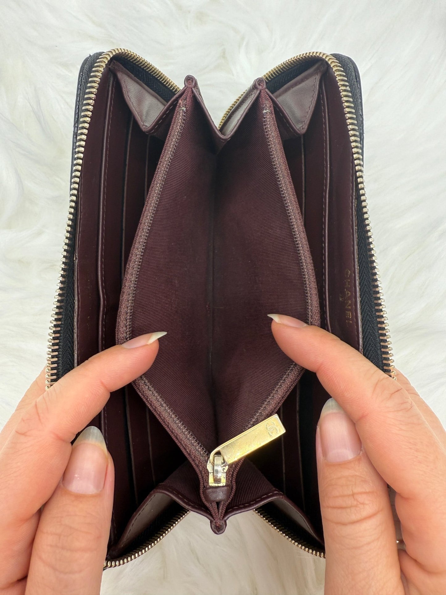 Chanel Black Caviar Zipper Wallet - Styles via Sina