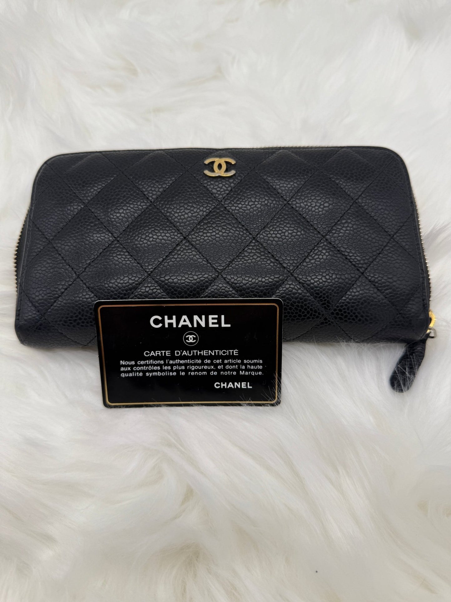 Chanel Black Caviar Zipper Wallet - Styles via Sina