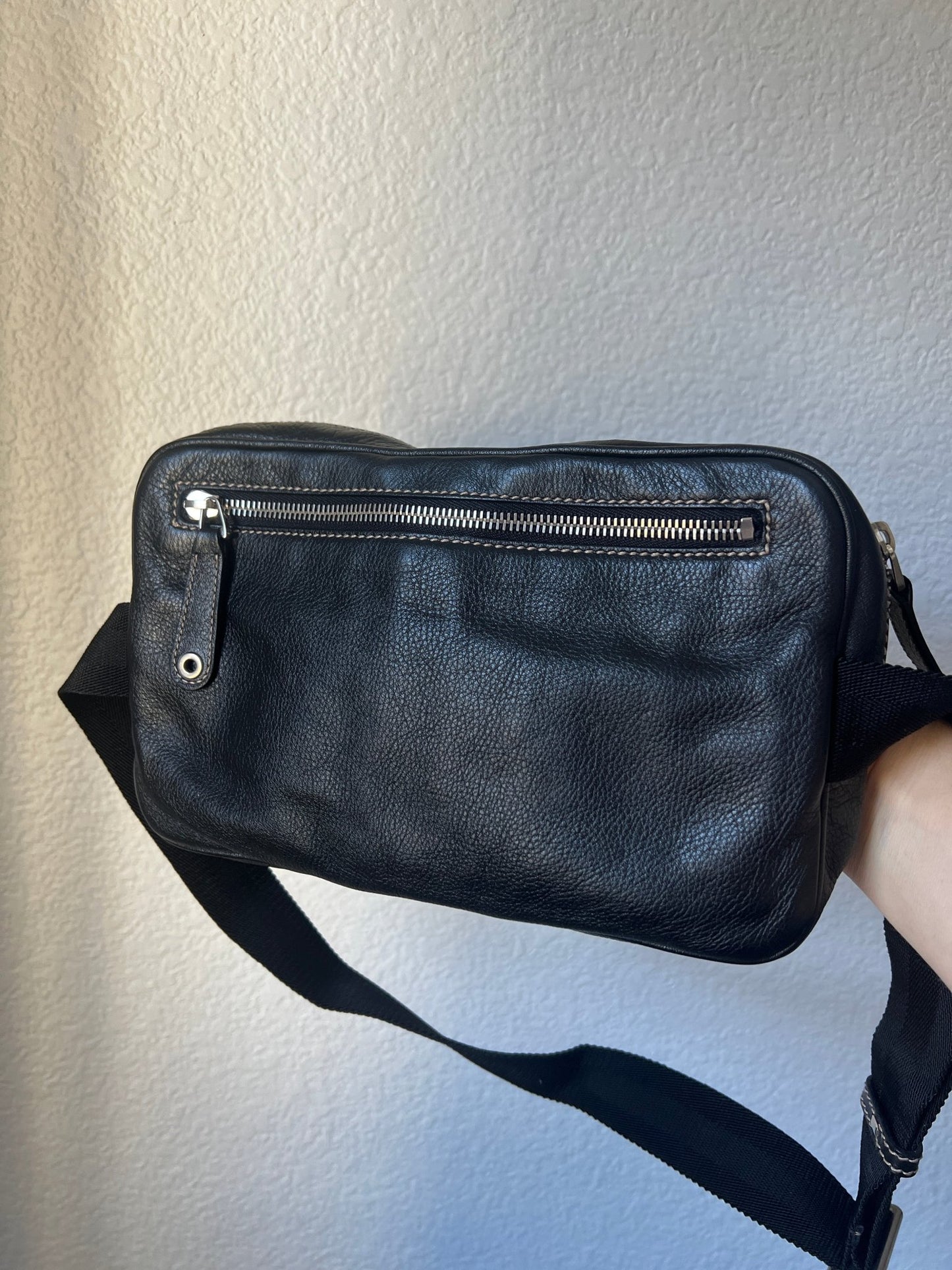 Gucci Crest Hysteria Belt Bag Leather Black - Styles via Sina