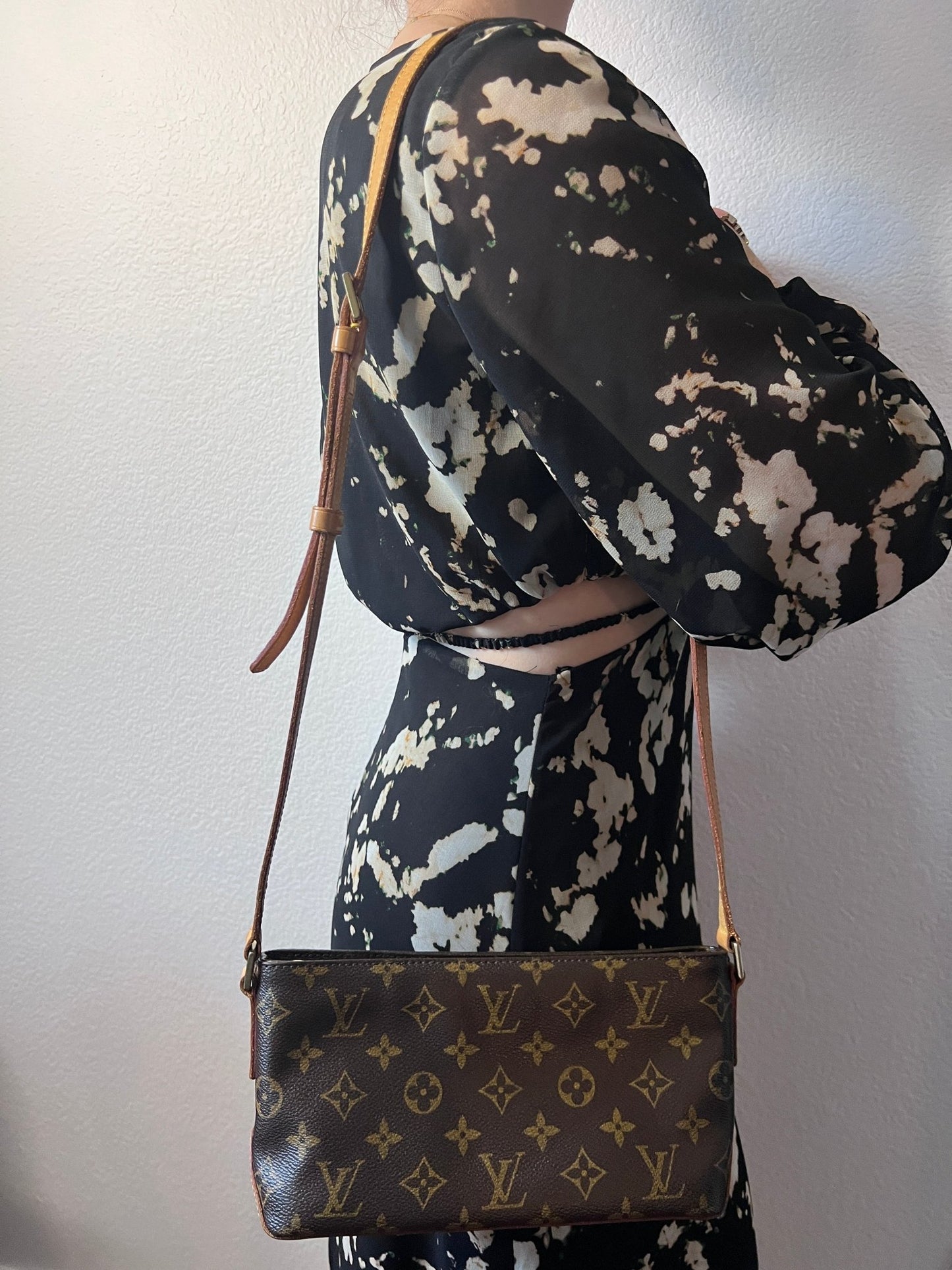 Louis Vuitton Monogram Canvas Trotteur - Styles via Sina