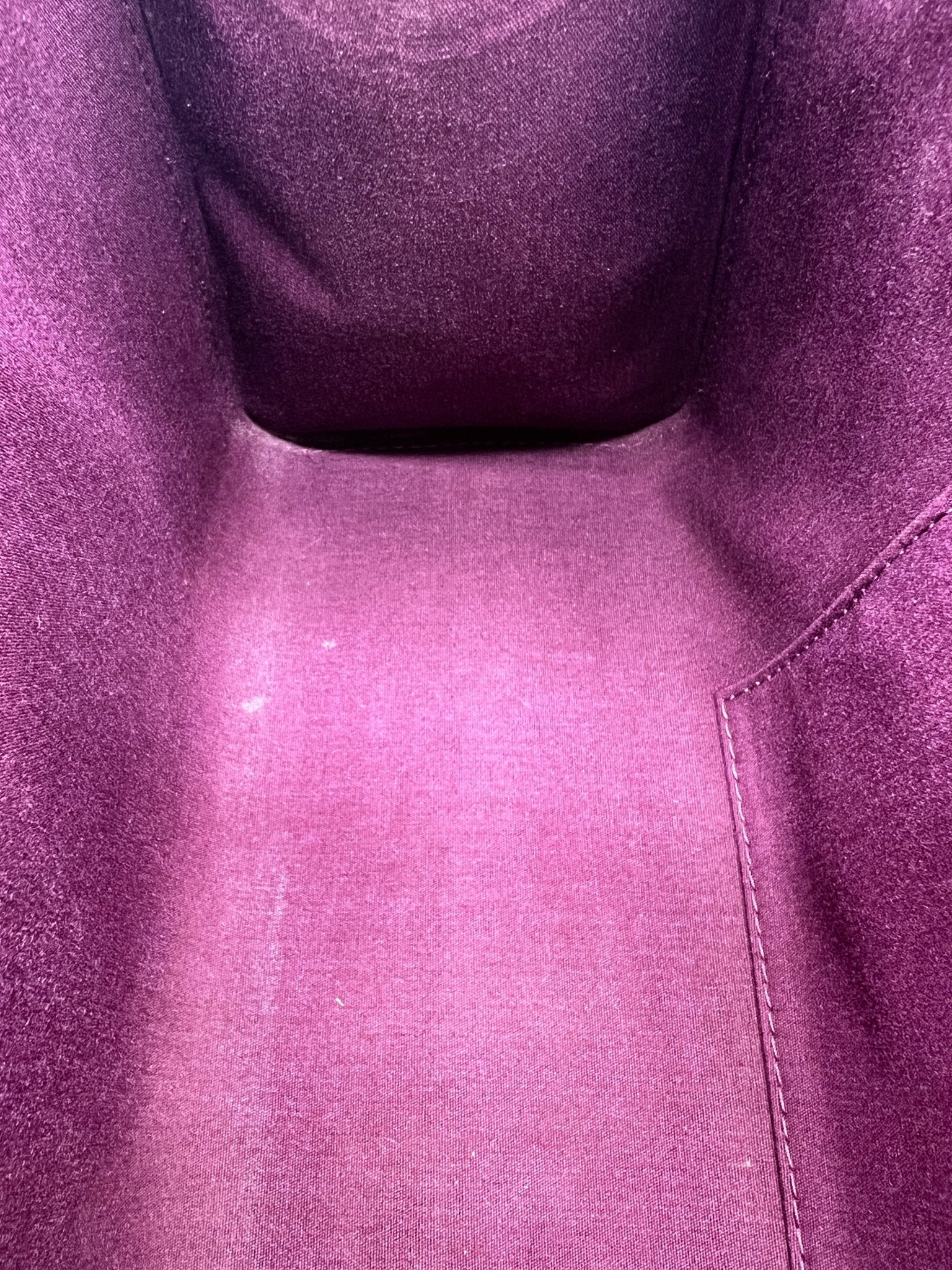 Louis Vuitton Roxbury Dr Monogram Vernis Burgundy - Styles via Sina