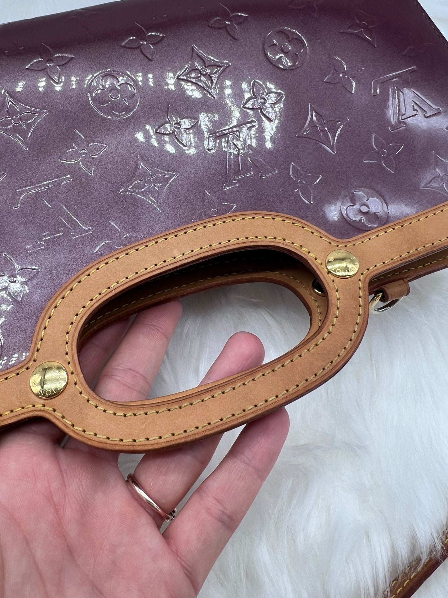 Louis Vuitton Roxbury Dr Monogram Vernis Burgundy - Styles via Sina