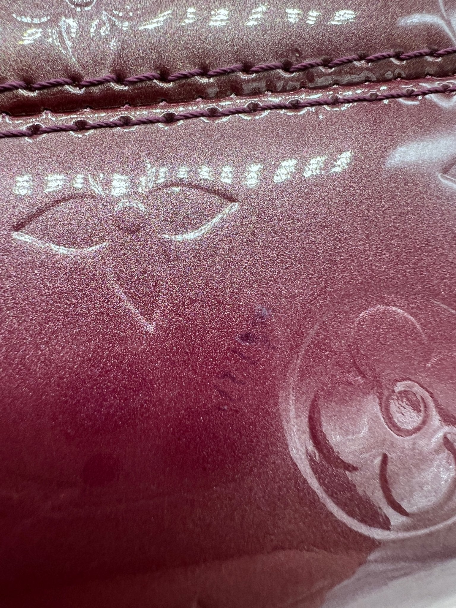 Louis Vuitton Roxbury Dr Monogram Vernis Burgundy - Styles via Sina