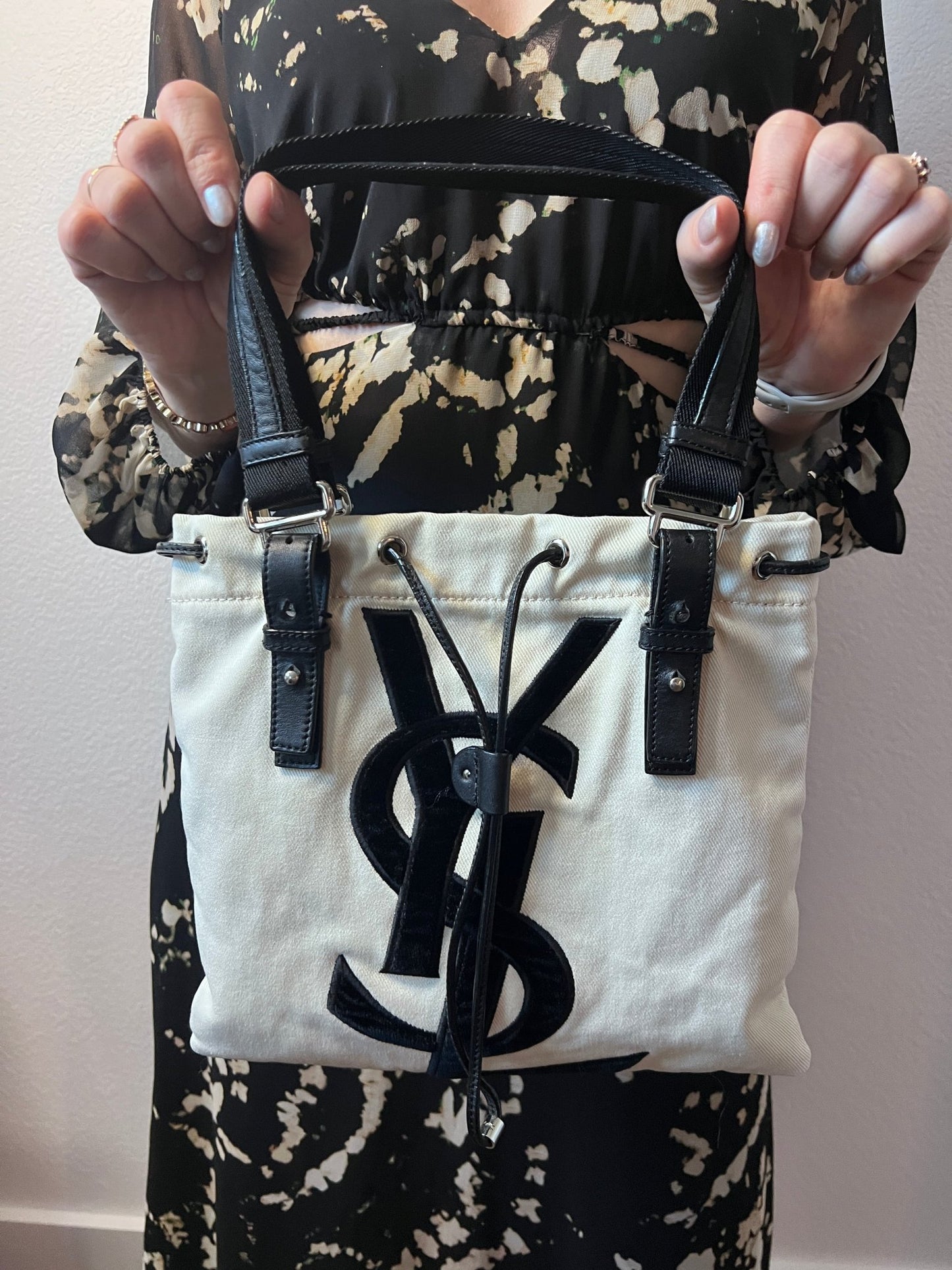 Yves Saint Laurent Ivory Canvas Kahala Small Tote - Styles via Sina