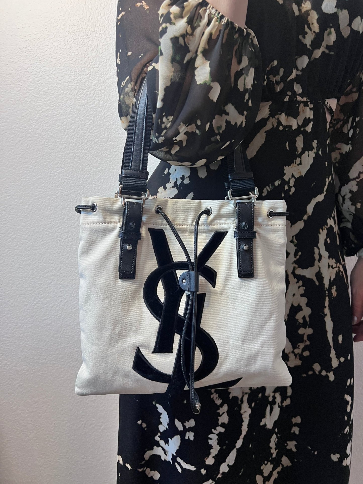 Yves Saint Laurent Ivory Canvas Kahala Small Tote - Styles via Sina