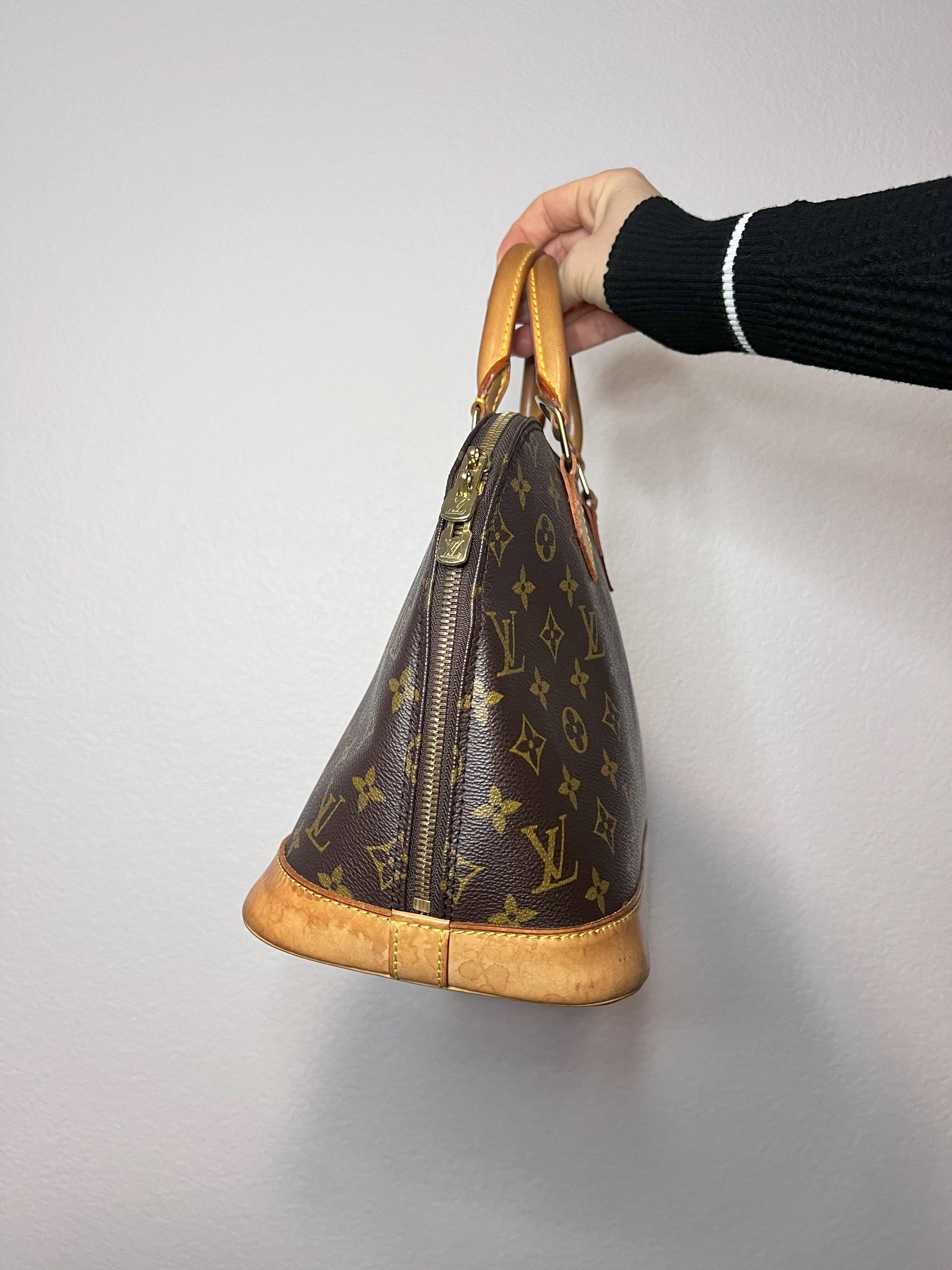 Louis Vuitton Alma PM Canvas - Styles via Sina