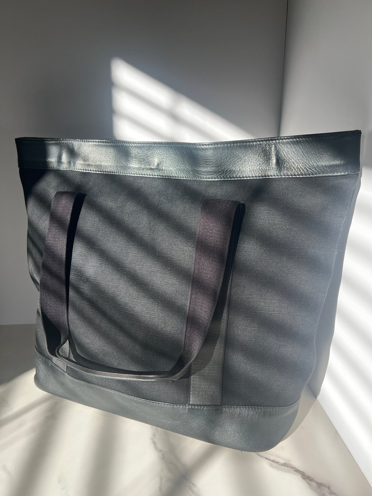Balenciaga Logo Everyday Canvas Tote Large Black - Styles via Sina