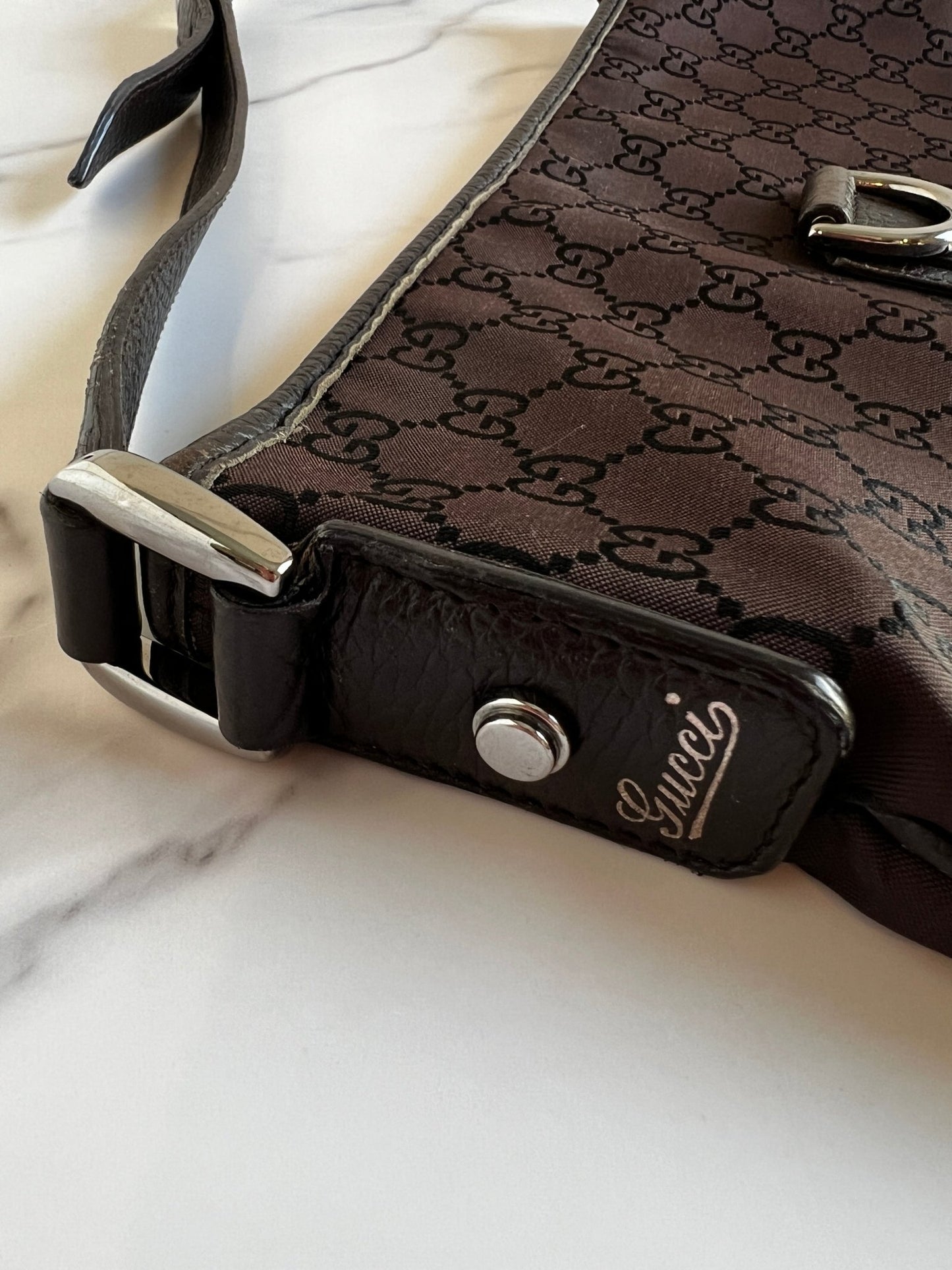 Gucci GG Denim Abbey D - Ring Crossbody Brown - Styles via Sina