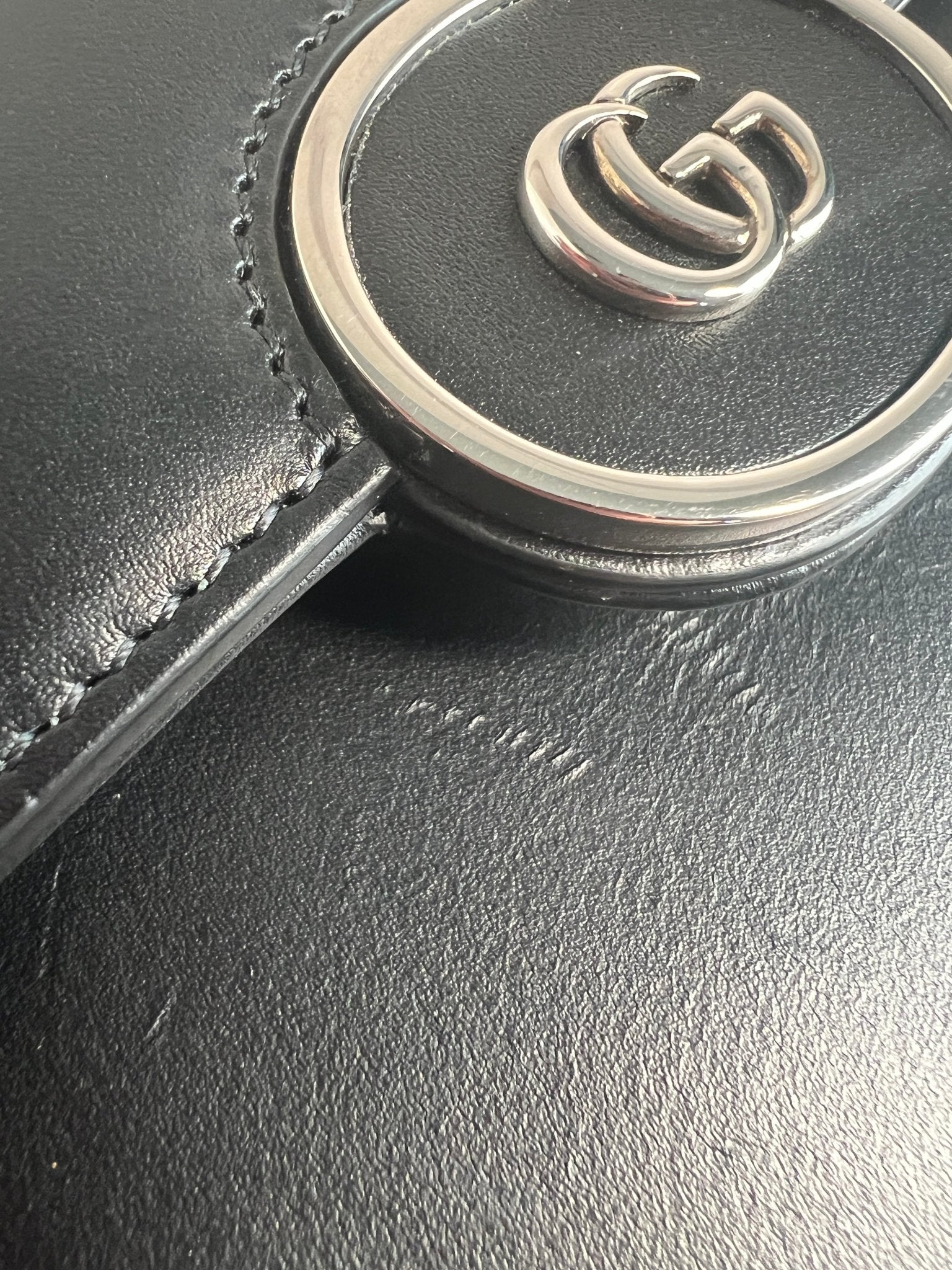 Gucci Petite GG Leather Shoulder Bag Black - Styles via Sina