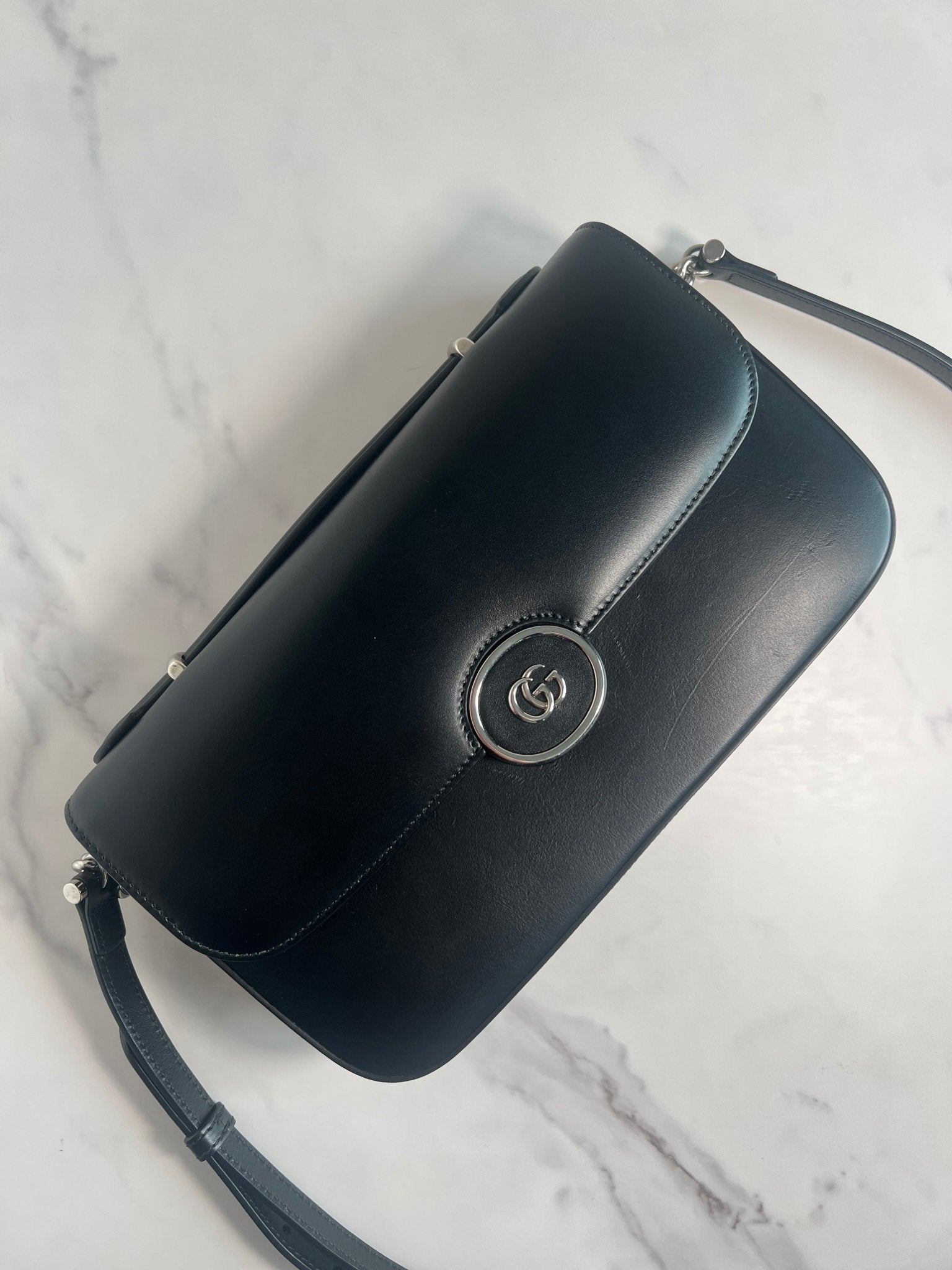 Gucci Petite GG Leather Shoulder Bag Black - Styles via Sina