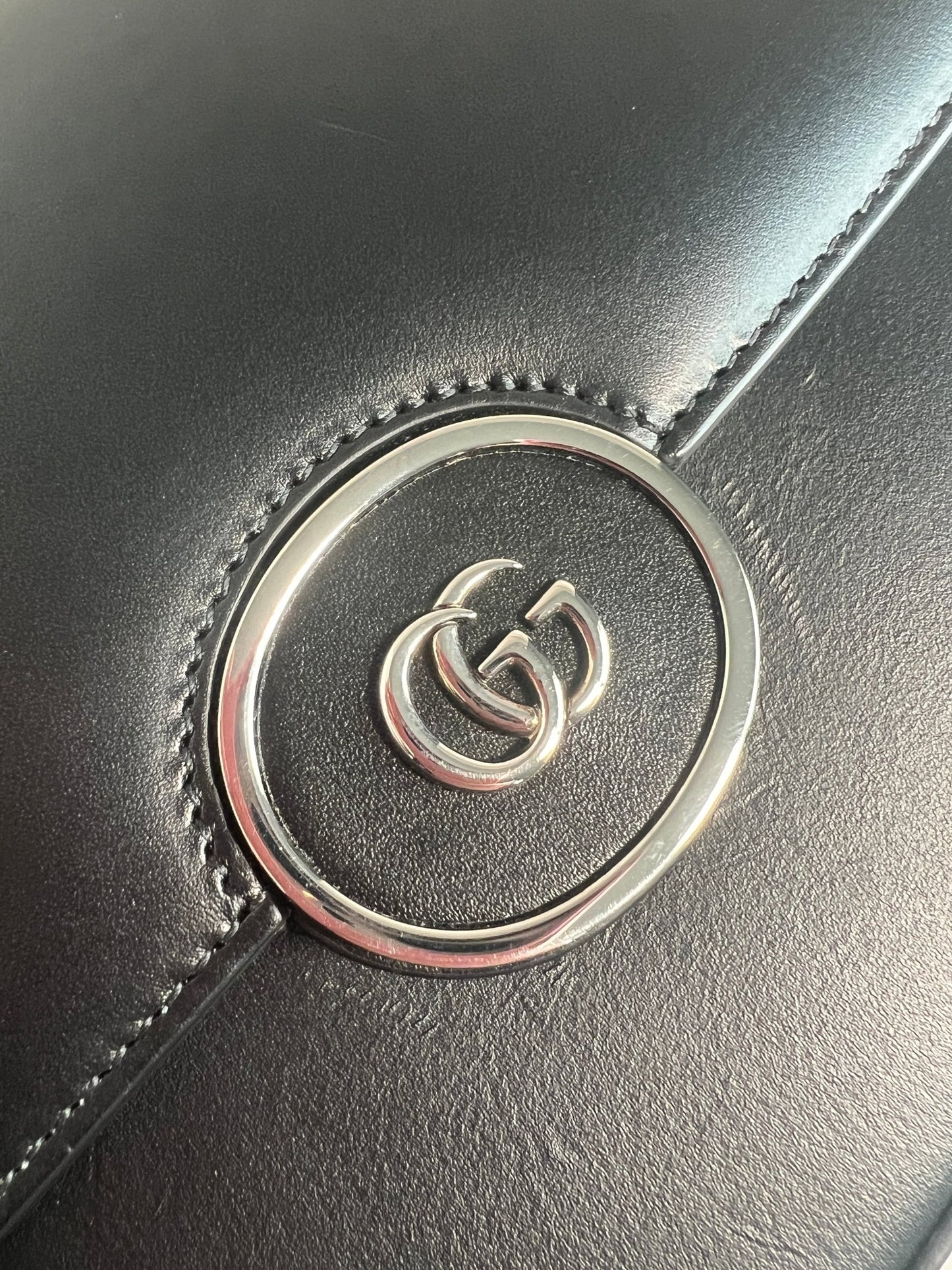 Gucci Petite GG Leather Shoulder Bag Black - Styles via Sina