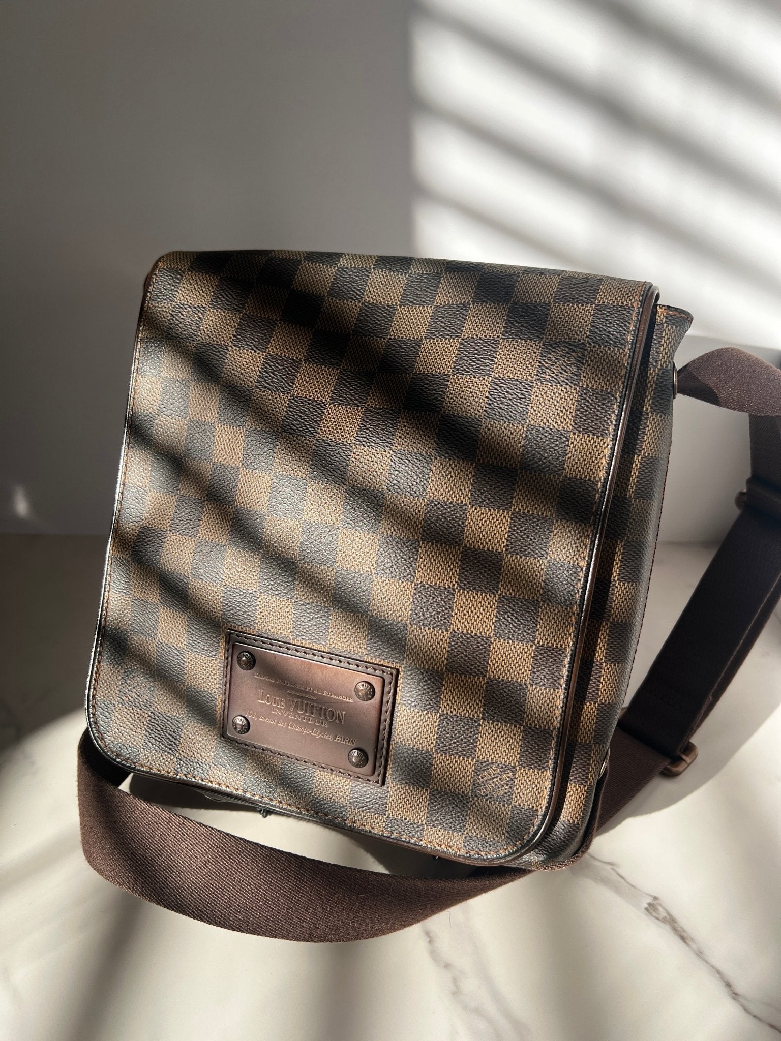 Louis Vuitton Brooklyn MM Damier Ebene Brown - Styles via Sina