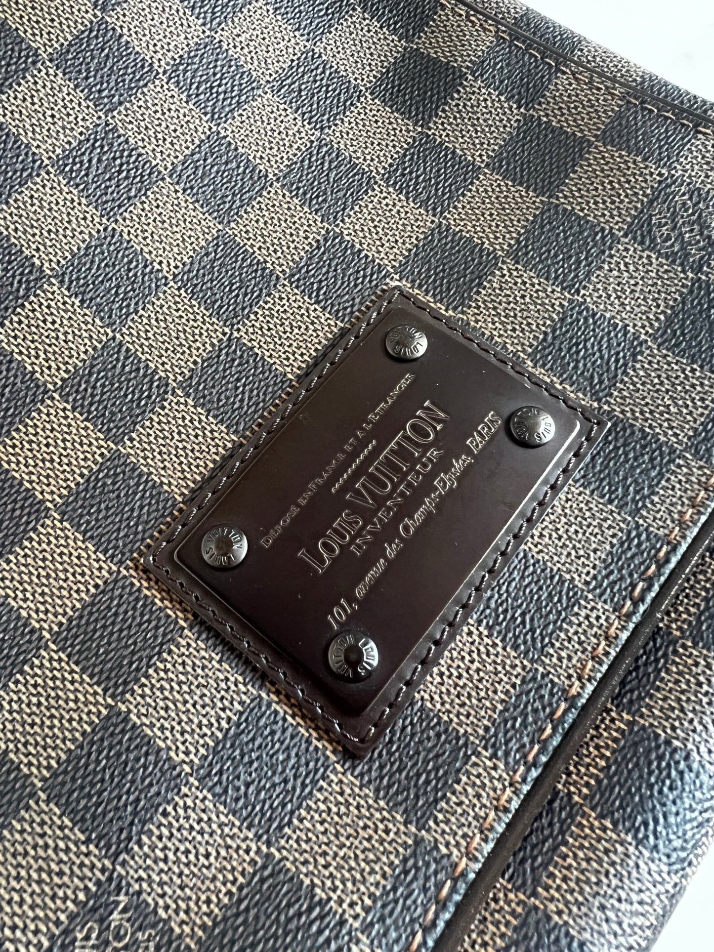 Louis Vuitton Brooklyn MM Damier Ebene Brown - Styles via Sina