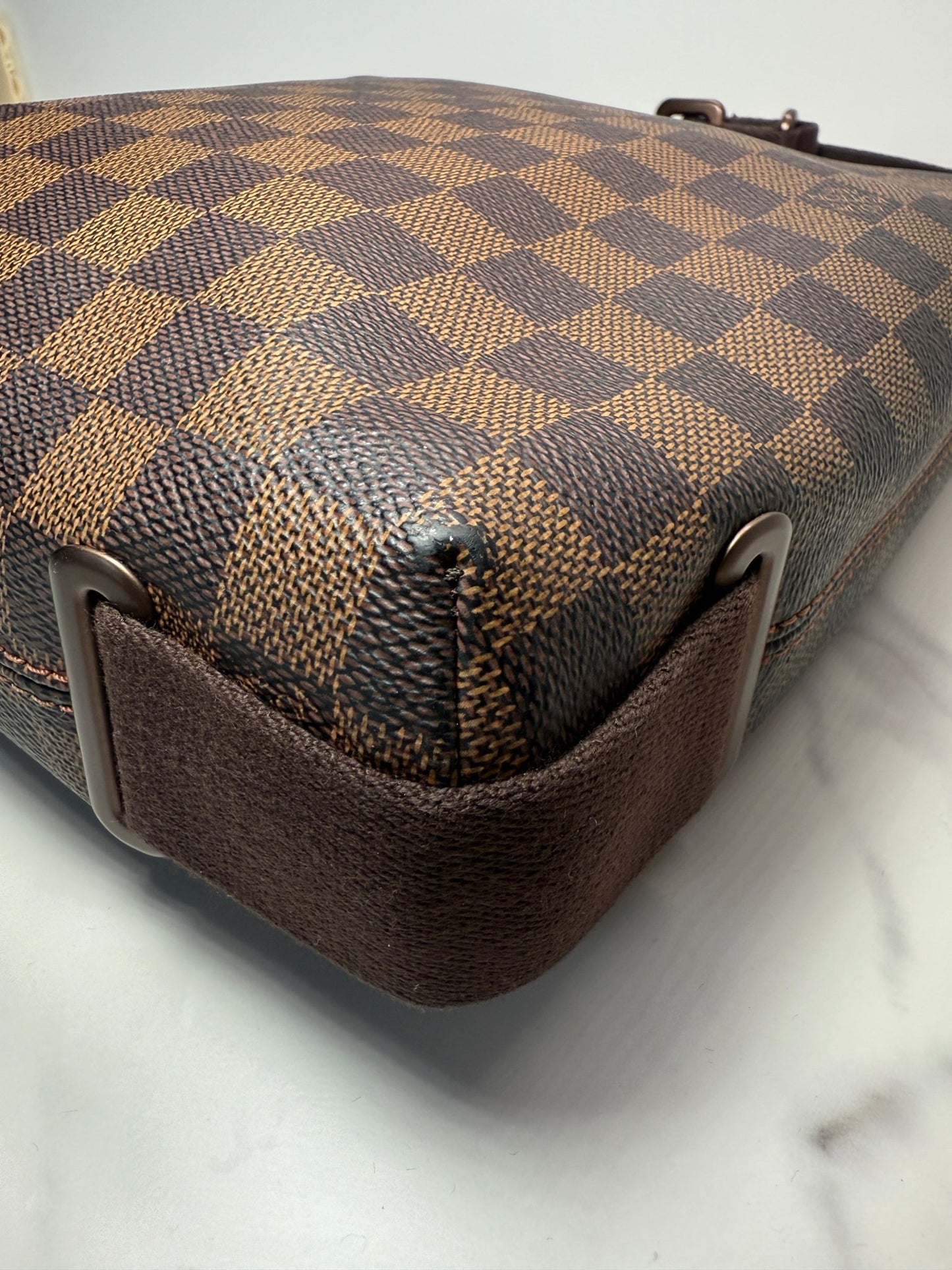 Louis Vuitton Brooklyn MM Damier Ebene Brown - Styles via Sina