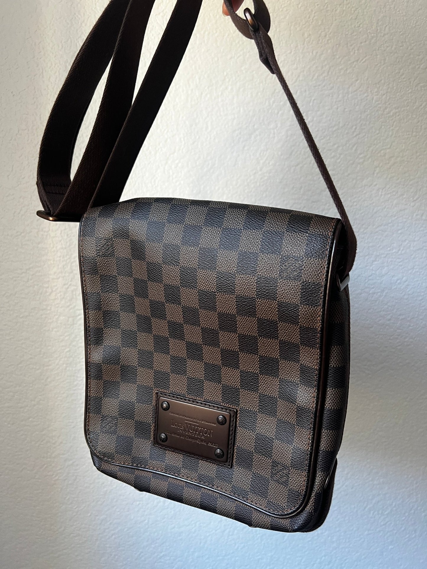 Louis Vuitton Brooklyn MM Damier Ebene Brown - Styles via Sina