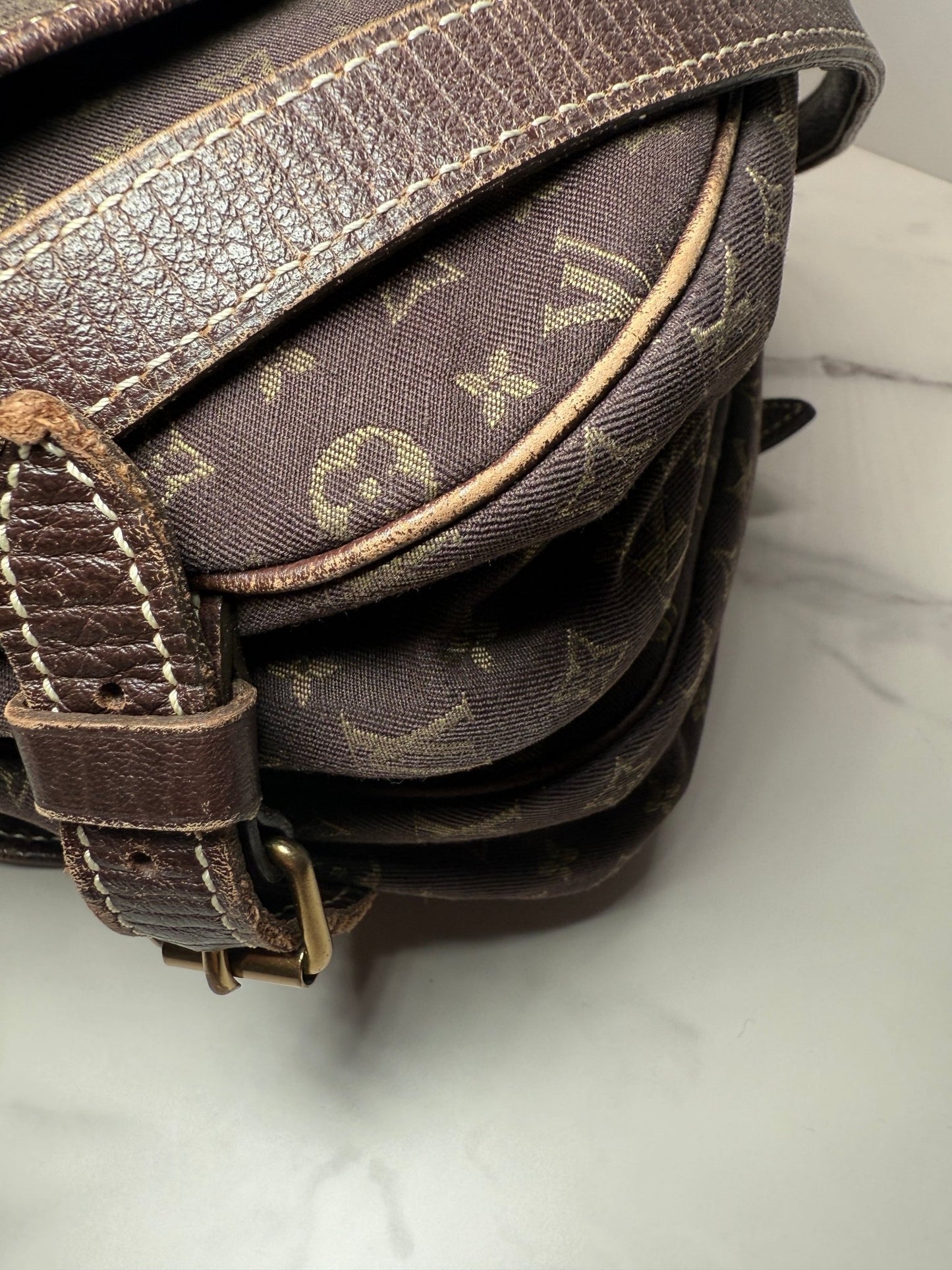 Louis Vuitton Saumur 30 Mini Lin Brown - Styles via Sina