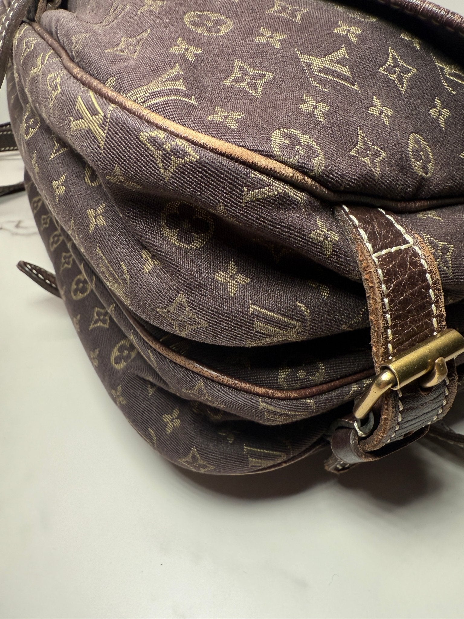 Louis Vuitton Saumur 30 Mini Lin Brown - Styles via Sina