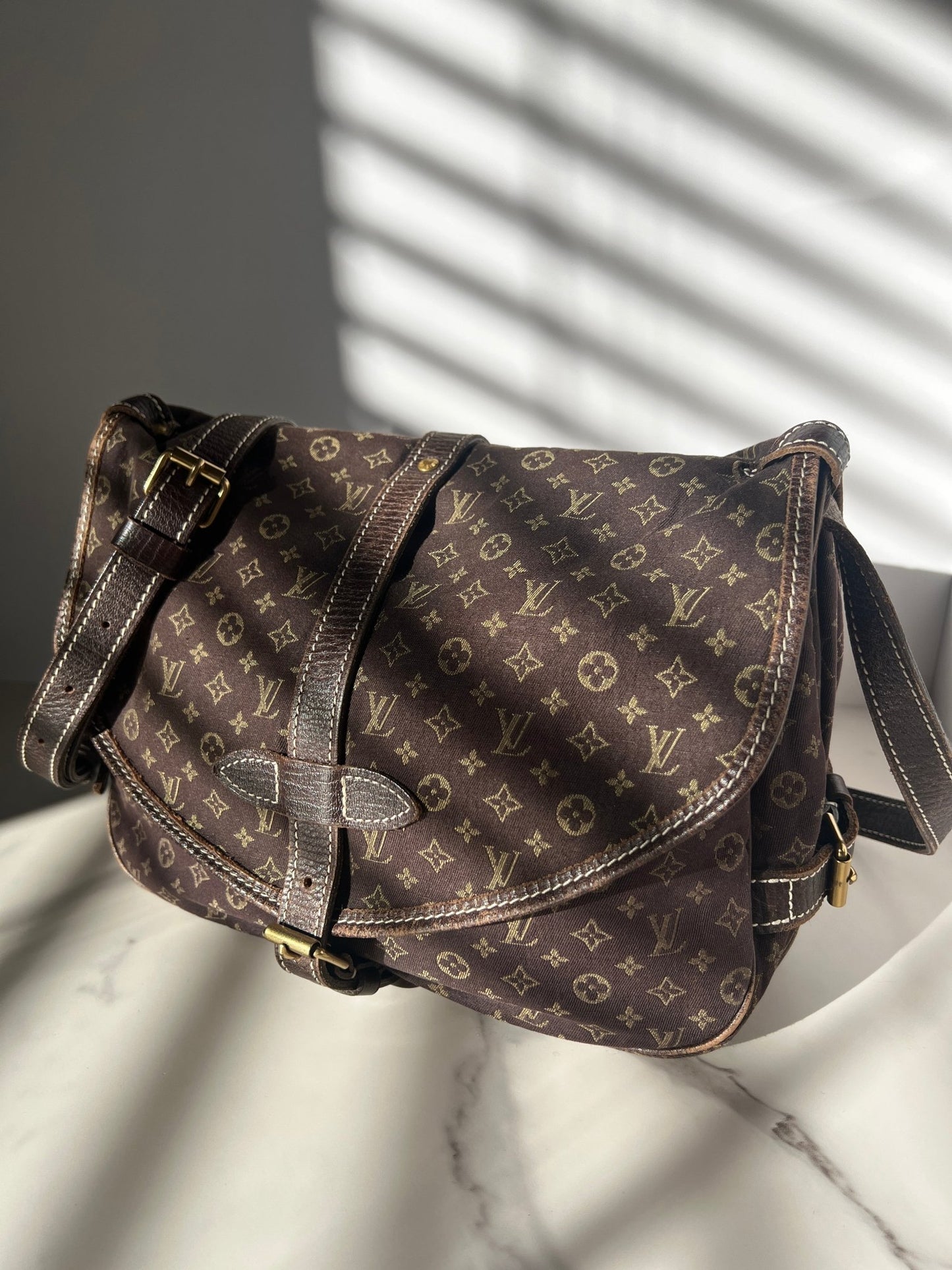 Louis Vuitton Saumur 30 Mini Lin Brown - Styles via Sina