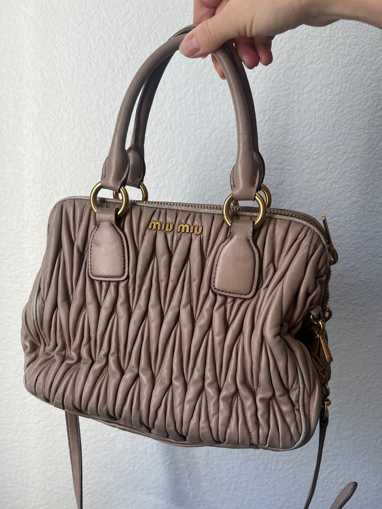 Miu Miu Nappa Matelasse Bowler Bag Beige - Styles via Sina